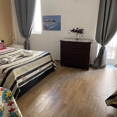 Rent House A Casa Mia Hotel Palermo Bagian luar foto