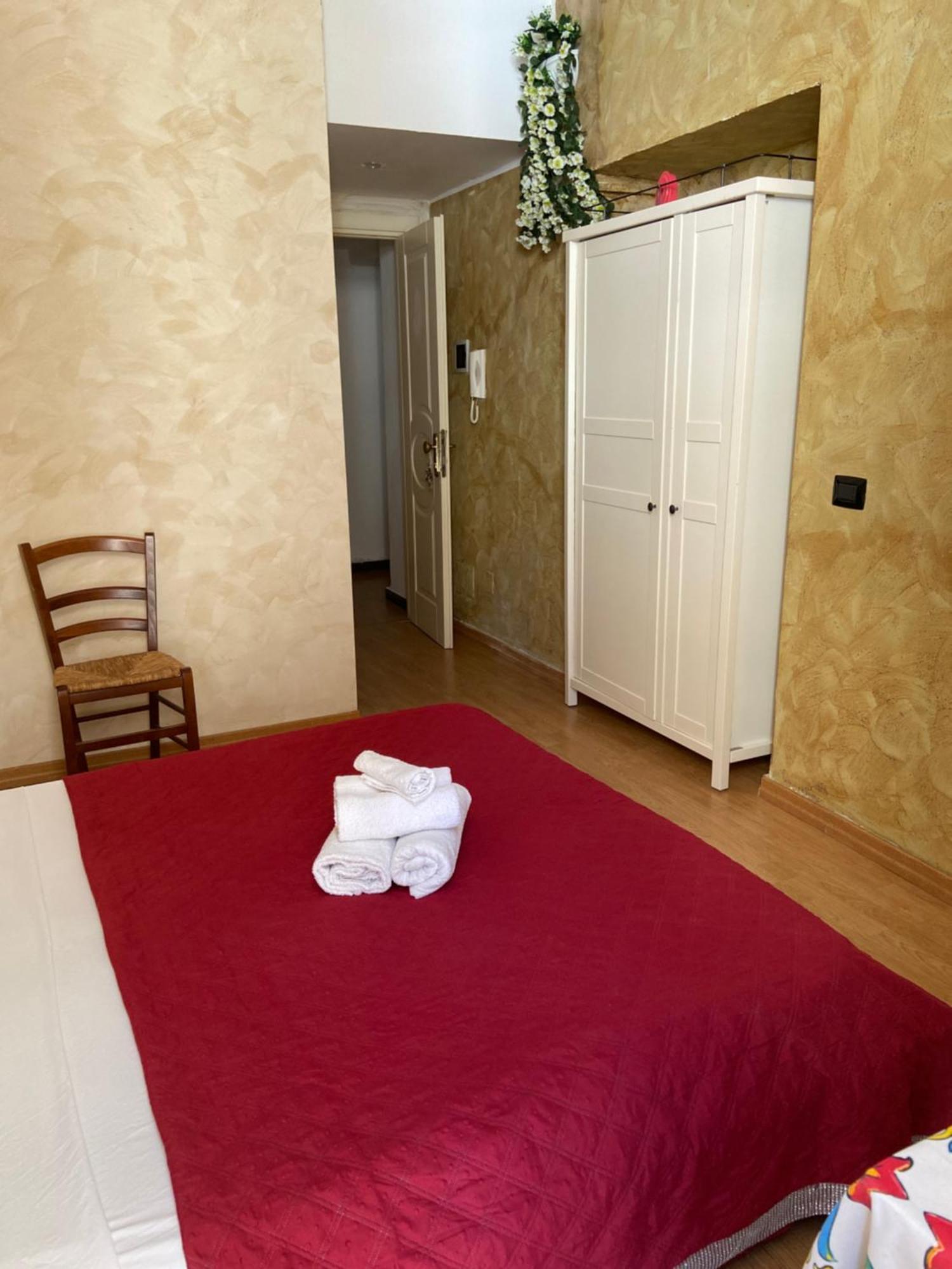 Rent House A Casa Mia Hotel Palermo Bagian luar foto