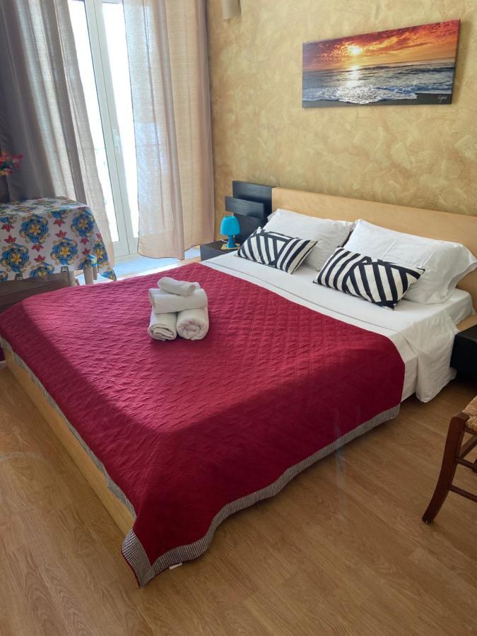 Rent House A Casa Mia Hotel Palermo Bagian luar foto